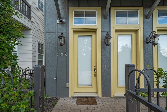 5308 S Capitol St, Houston, TX 77023 - property entrance featuring stucco siding and a sink