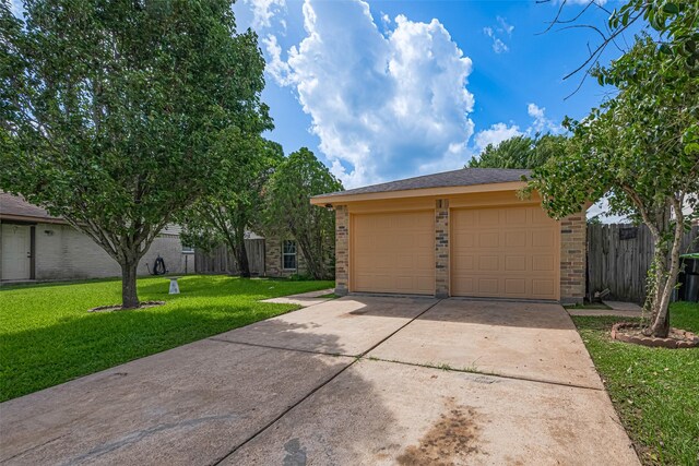 16350 Villaret Dr, Houston, TX 77083 - photo 2