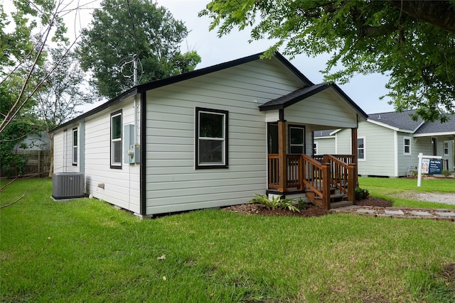 130 E Bernard St, Clute, TX 77531 - photo 4