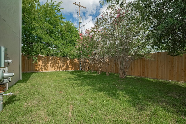5200 Beech St, Bellaire, TX 77401 - view of fenced backyard