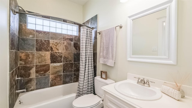 1045 W 16th St, Houston, TX 77008 - bathroom with shower / tub combo and vanity