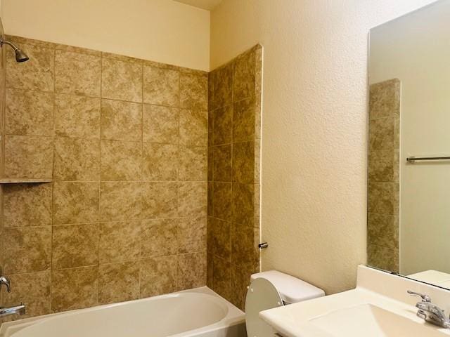 2718 Meandering Elm Trl, Houston, TX 77045
