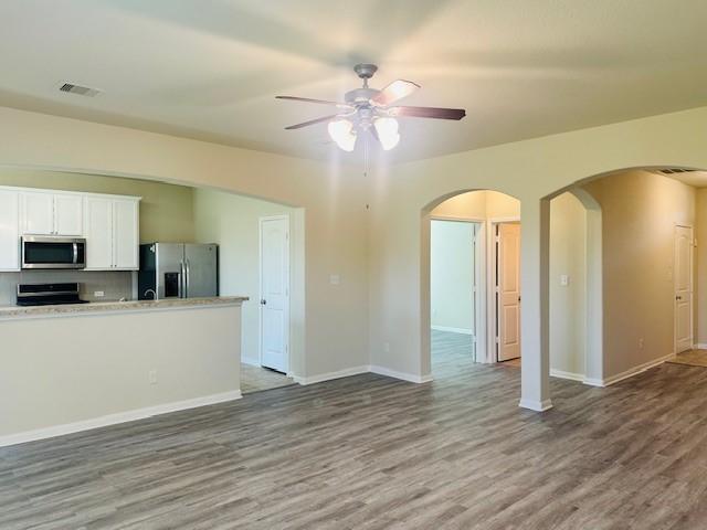 2718 Meandering Elm Trl, Houston, TX 77045