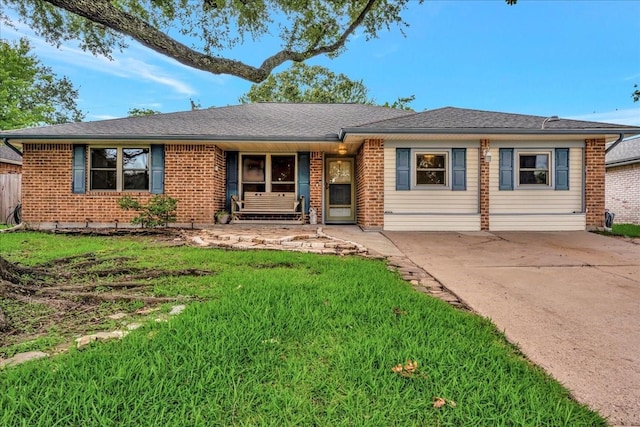 1403 Newport Blvd, League City, TX 77573 - single story home featuring a front yard, brick siding, and a porch