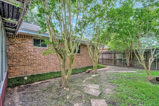1403 Newport Blvd, League City, TX 77573 - view of yard