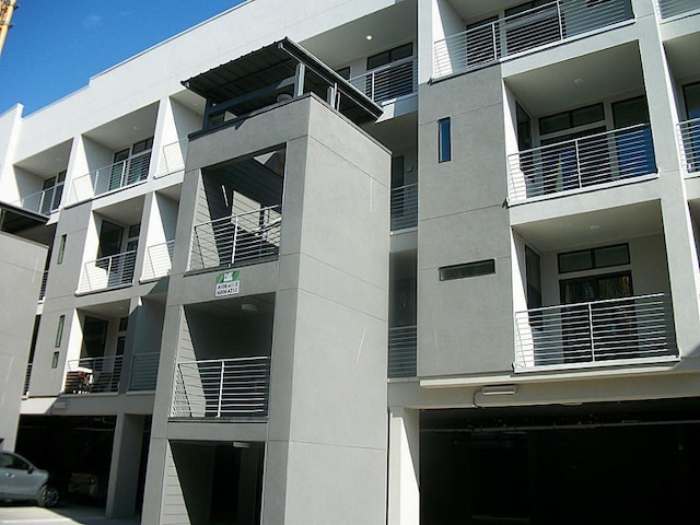 2401 Crawford St Unit A109, Houston, TX 77004 - view of apartment building / complex