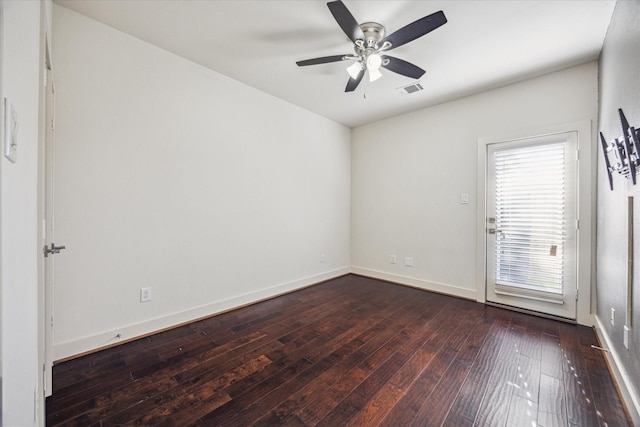 3208 N Macgregor Way Unit C, Houston, TX 77004 - unfurnished room featuring dark wood finished floors and ceiling fan