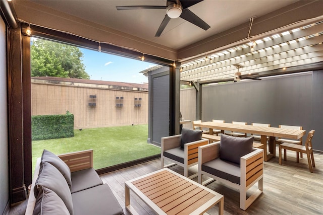 1616 Nevada St, Houston, TX 77006 - view of sunroom / solarium