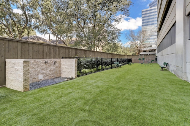 1901 Post Oak Blvd Unit 202, Houston, TX 77056 - view of yard