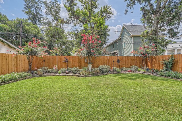 806 E 29th St, Houston, TX 77009 - photo 26