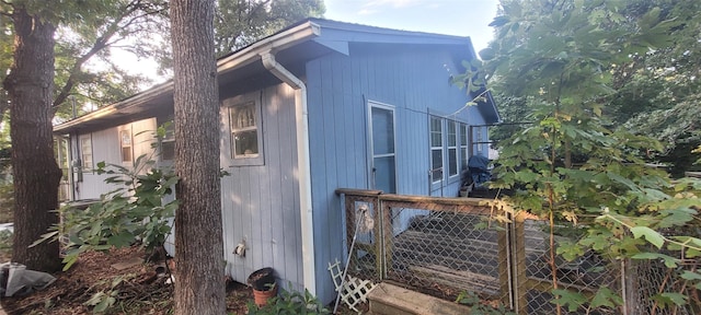 20 Connor Ln, Huntsville, TX 77320 - view of side of home