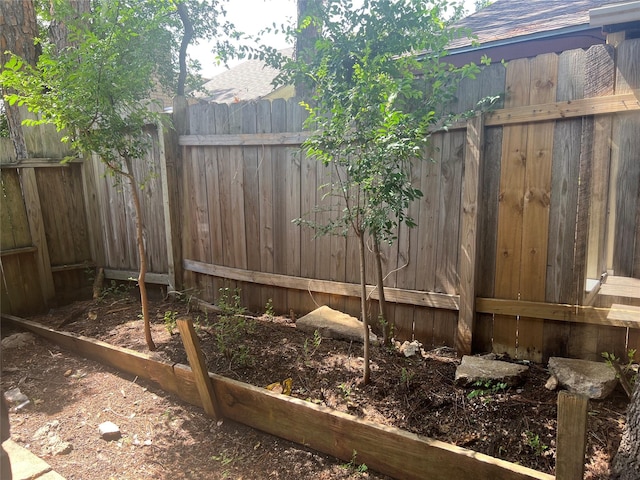 11530 Bellerive Dr, Houston, TX 77072 - view of yard