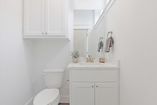 6723 Saint Augustine St, Houston, TX 77021 - half bath featuring toilet and vanity