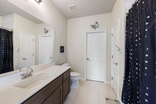 8550 Tombron Grove Rd, Magnolia, TX 77354 - full bath with vanity and a shower with curtain
