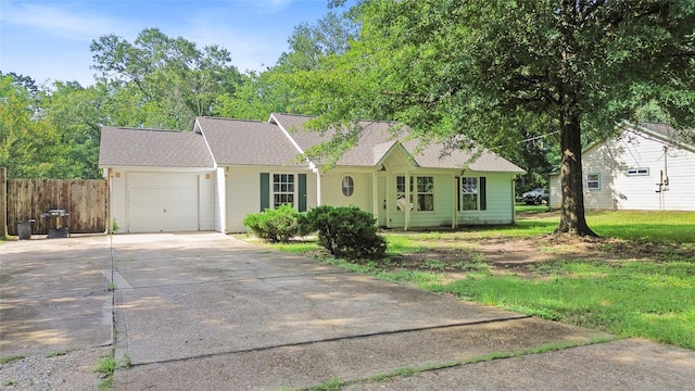 10674 Royal Pines Dr, Conroe, TX 77303 - photo 1