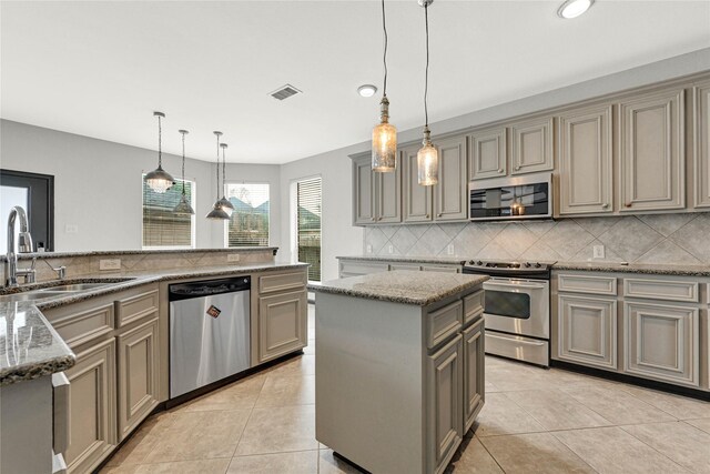 15914 Maple Shores Dr, Houston, TX 77044 - photo 14