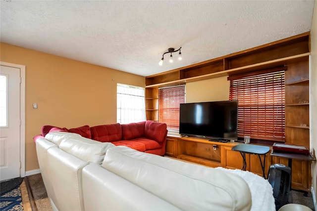 5602 Thrush Dr, Houston, TX 77033 - photo 26
