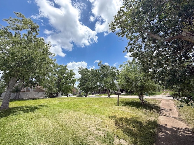 1573 Godwin St, Houston, TX 77023