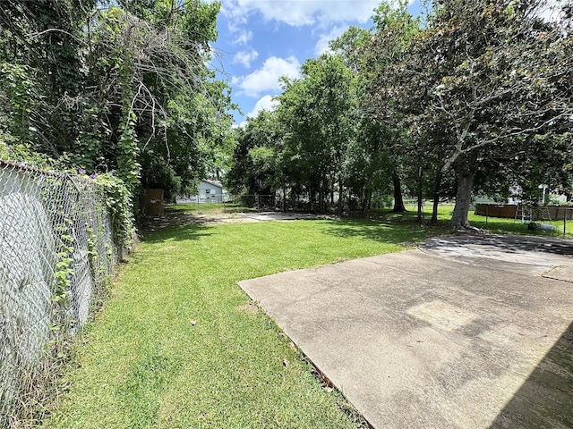 2066 Earl St, Beaumont, TX 77703 - view of yard