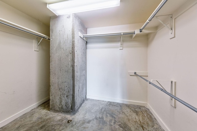 2000 Bagby St Unit 5423, Houston, TX 77002 - view of walk in closet