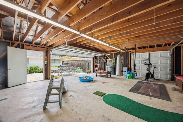 2031 Cheshire Ln, Houston, TX 77018 - garage featuring water heater