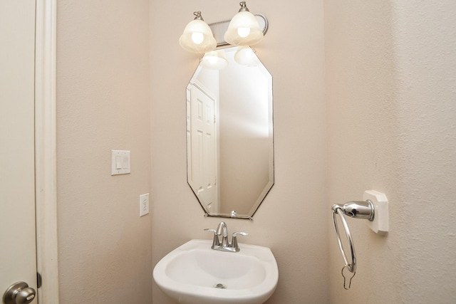5506 Plumero Meadow Dr, Katy, TX 77494 - bathroom featuring a sink