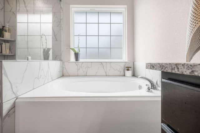 1925 Viva Rd, Bryan, TX 77807 - full bath featuring a garden tub