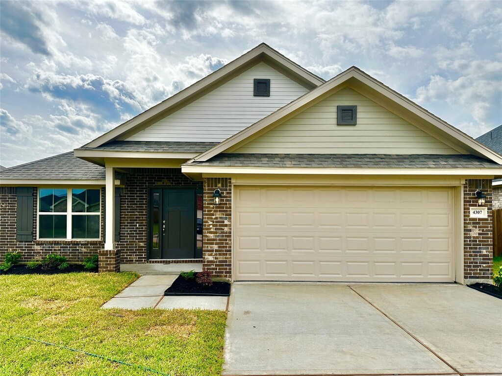 4307 Fenwick Rd, Texas City, TX 77591 - photo 1