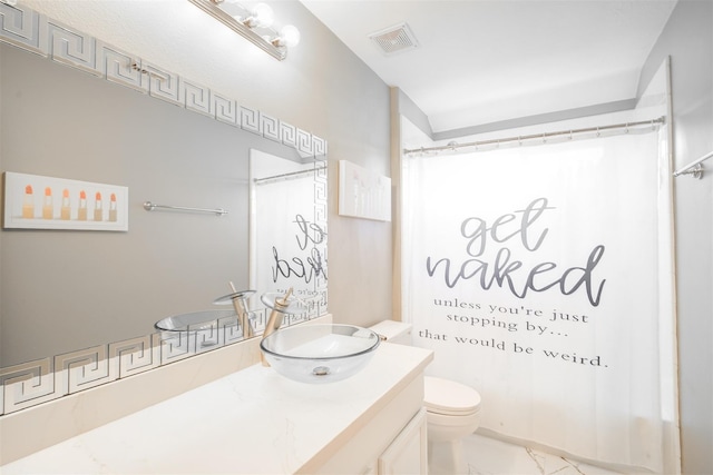 5515 E Terrace Gable Cir, Katy, TX 77494 - full bath with vanity and shower / bath combo with shower curtain