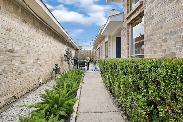 8727 Vinkins Rd, Houston, TX 77071 - surrounding community with a patio