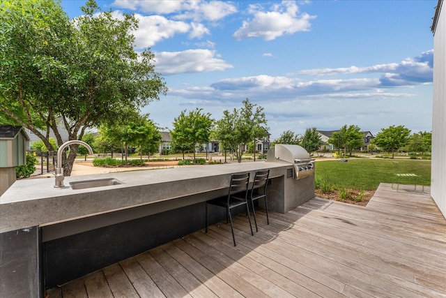 18635 Parkland Square Pl, Cypress, TX 77433 - wooden terrace featuring an outdoor kitchen, a yard, and a bar