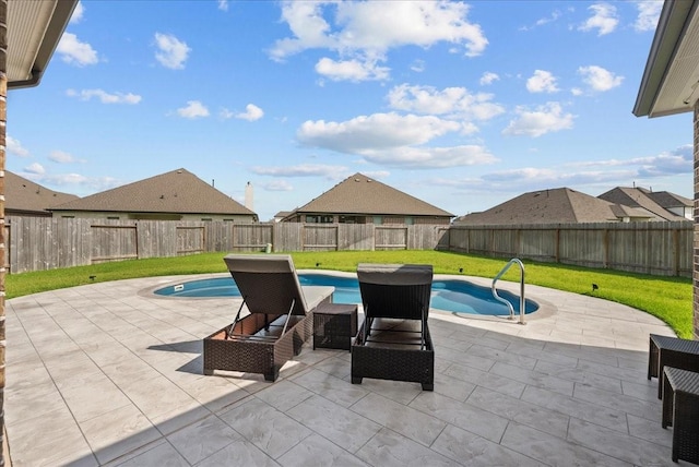 6214 Bois D Arc St, League City, TX 77573 - fenced backyard featuring a patio