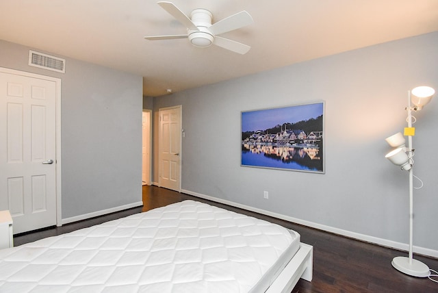 327 Cinnamon Oak Ln, Houston, TX 77079 - bedroom with wood finished floors and ceiling fan