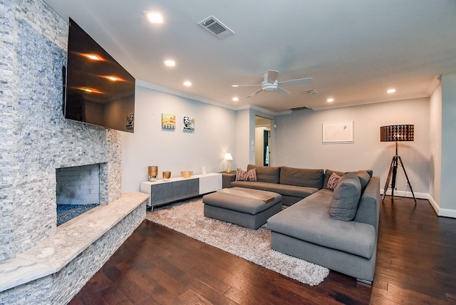 327 Cinnamon Oak Ln, Houston, TX 77079 - living room featuring wood finished floors, ceiling fan, recessed lighting, crown molding, and a fireplace