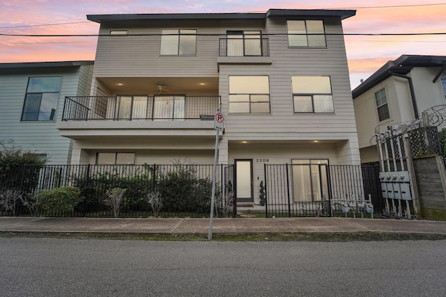 2209 Bastrop St, Houston, TX 77003 - multi unit property featuring a balcony