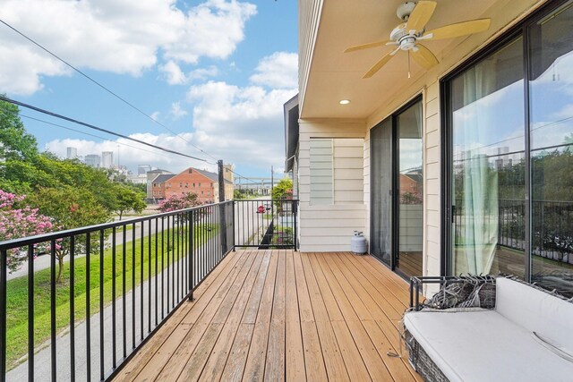 2209 Bastrop St, Houston, TX 77003 - view of balcony
