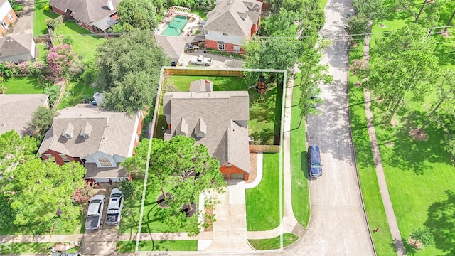 902 Mulberry Ridge Way, Houston, TX 77062 - aerial view of residential area with property boundaries highlighted and a pool
