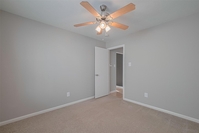 1101 Saulnier St, Houston, TX 77019 - unfurnished room with light carpet and a ceiling fan