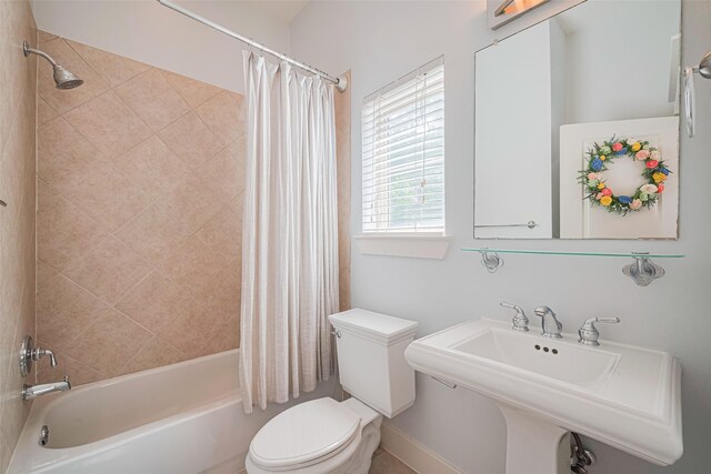 5307 Nett St Unit C, Houston, TX 77007 - full bath featuring toilet and shower / tub combo