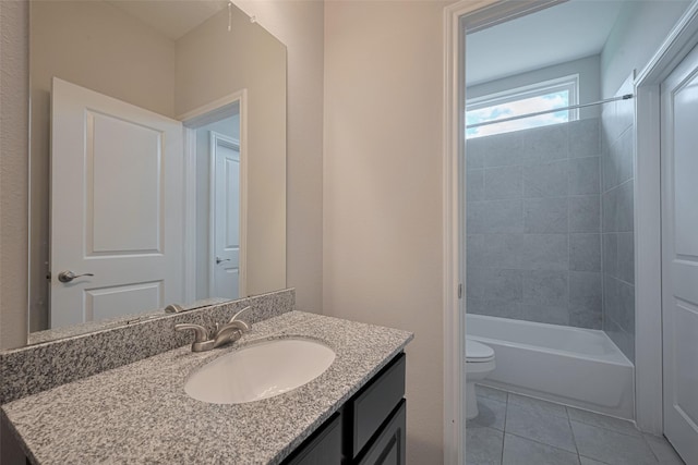 915 Lakeland Cir, Rosharon, TX 77583 - full bathroom with vanity, tile patterned flooring, and washtub / shower combination