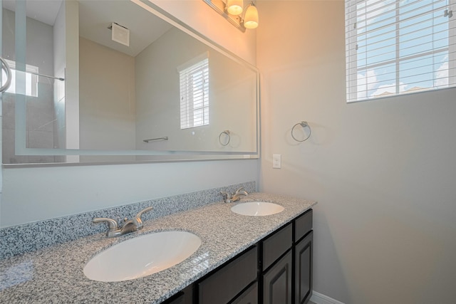 915 Lakeland Cir, Rosharon, TX 77583 - full bathroom with double vanity