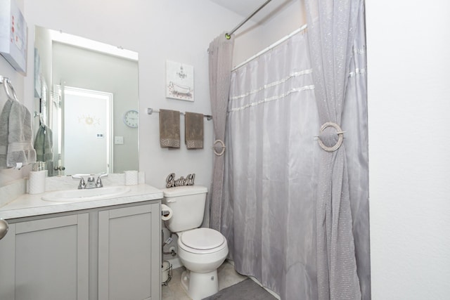 4430 Misty Woods Trl, Richmond, TX 77469 - full bath featuring vanity, tile patterned flooring, and curtained shower