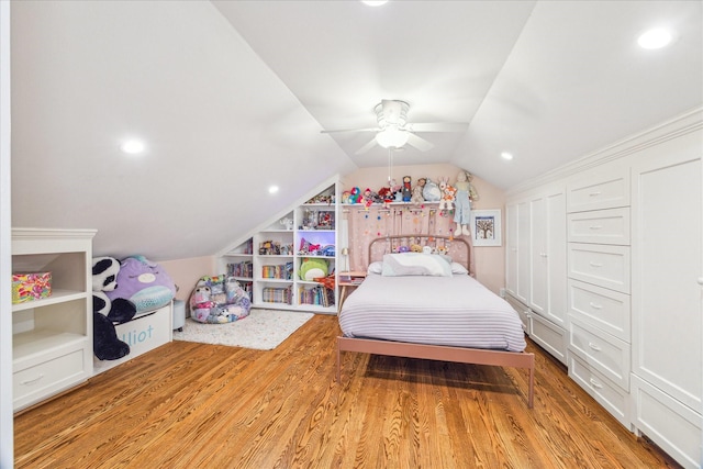308 W 33rd St, Houston, TX 77018 - bedroom featuring light wood-style floors, lofted ceiling, a ceiling fan, and recessed lighting