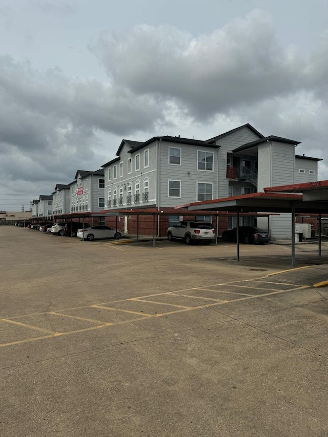 6289 Wilcrest Dr Unit 7300, Houston, TX 77072 - view of covered parking lot