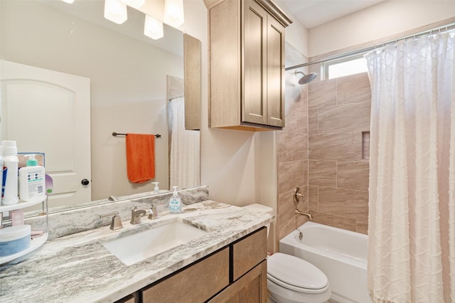 12118 Enclave Ct, Santa Fe, TX 77510 - full bath with vanity and shower / bath combo