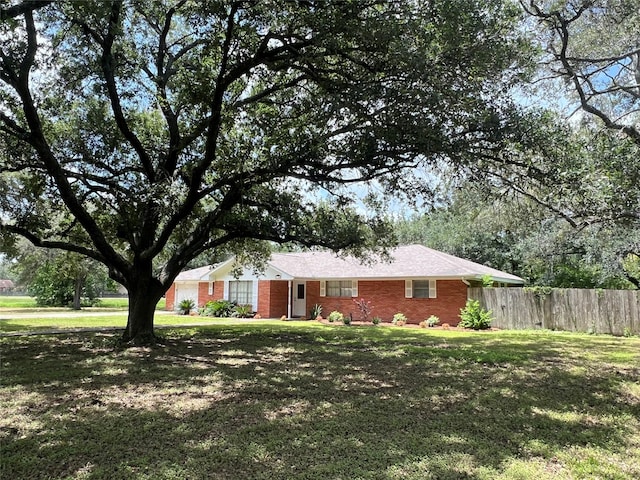 1106 Chapel Ln, El Campo, TX 77437 - photo 4