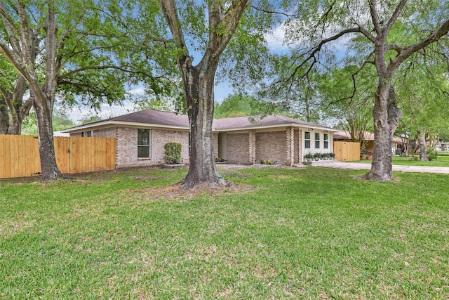 2403 Heather St, Highlands, TX 77562 - photo 1