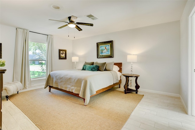 2510 Trailside Ct, Sugar Land, TX 77479 - bedroom featuring a ceiling fan and light wood finished floors