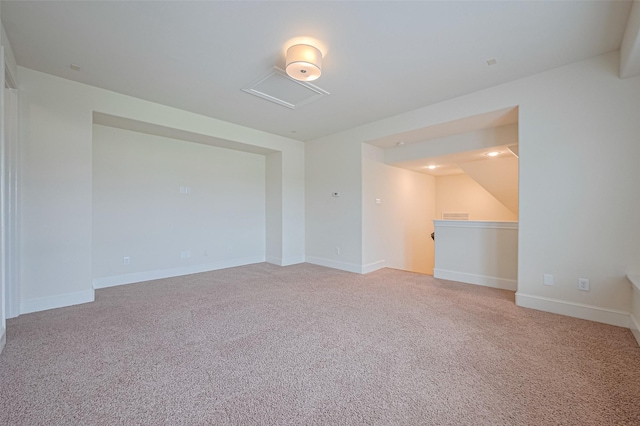 1035 E 28th St, Houston, TX 77009 - unfurnished room featuring light colored carpet