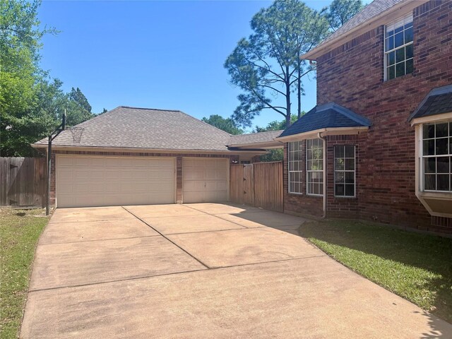 3223 S Lake Village Dr, Katy, TX 77450 - photo 4
